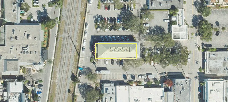 19 3rd Ave