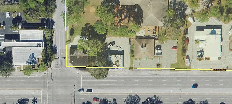 2425 Fruitville Rd