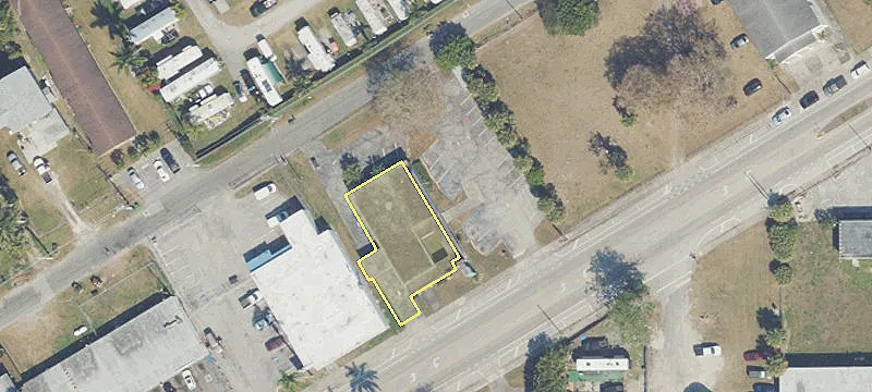 323 Bacom Pt Rd