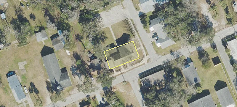527 Julia St