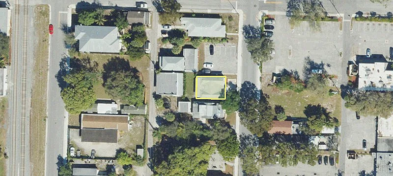 221 H St, Unit 1