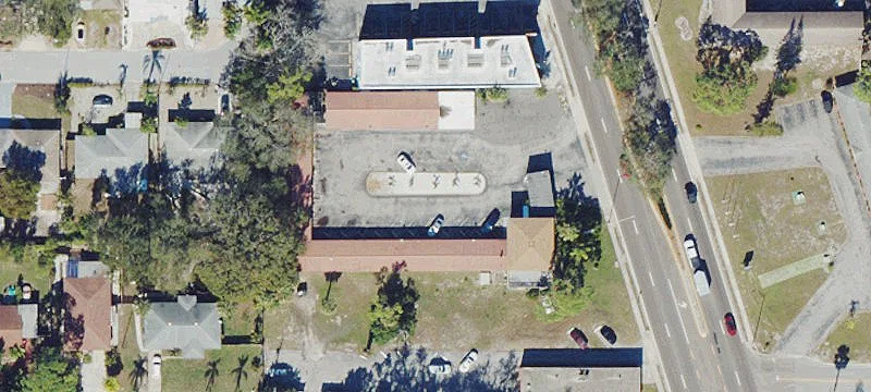 4021 Tamiami Trl
