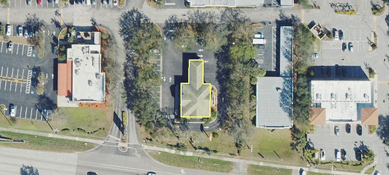 3275 University Pkwy