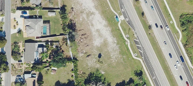 310 Tamiami Trl