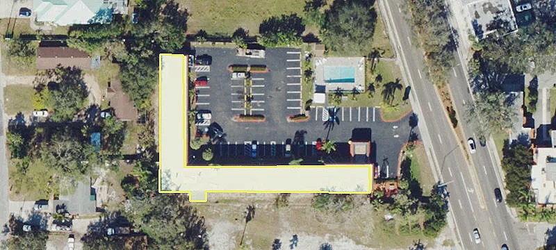 4309 Tamiami Trl