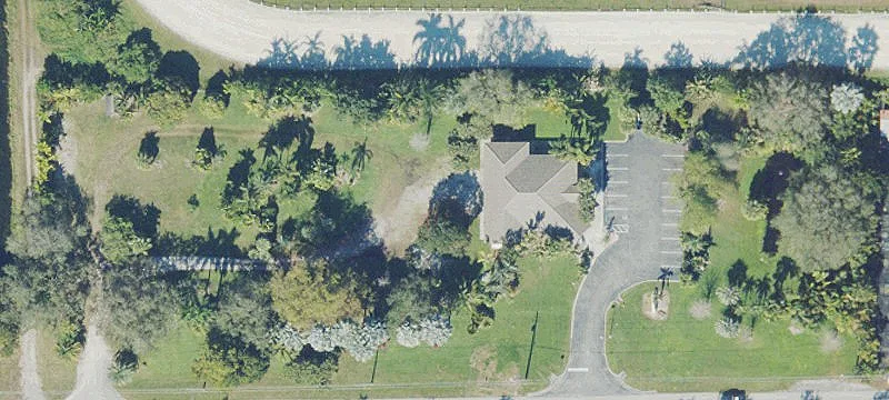 11701 Orange Dr