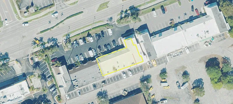 913 Collier Blvd