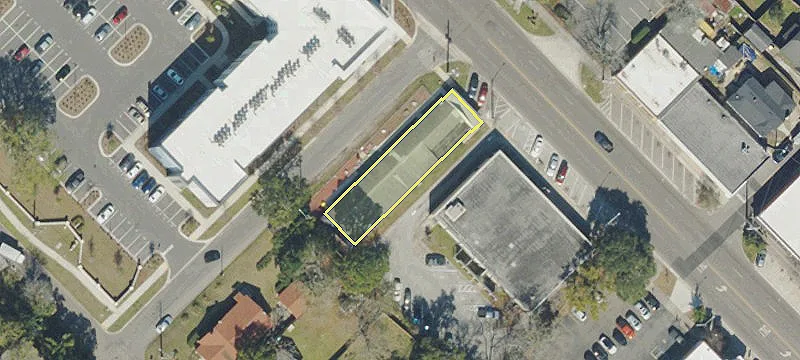 902 Edgewood S Ave