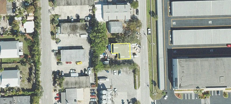 359 Industrial Ave