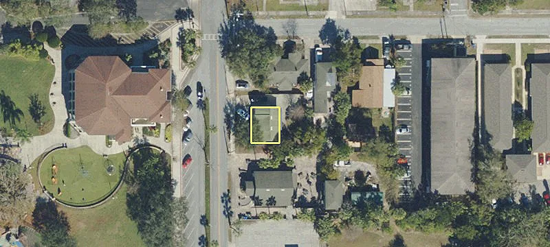 208 Lk Ave