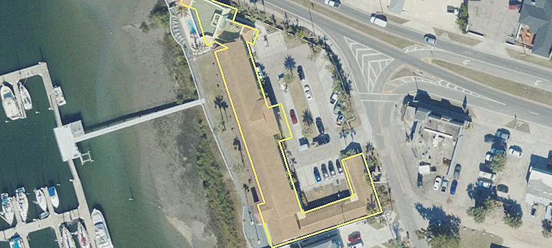 1 Dolphin Dr