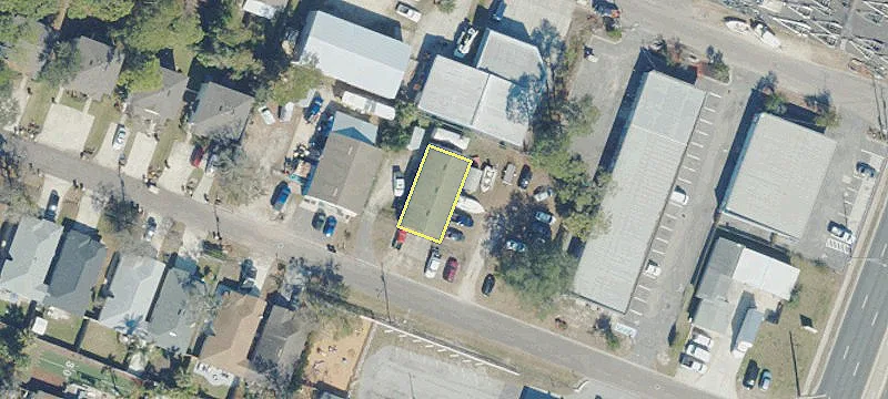 49 7th St