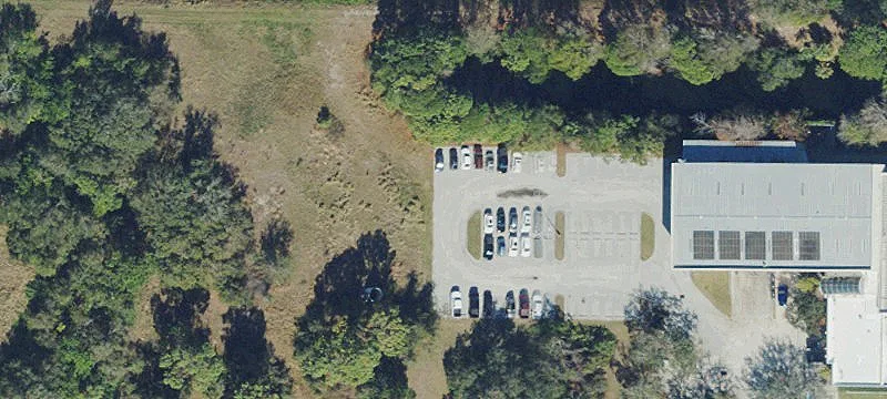 6447 Parkland Dr