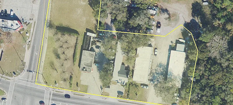 1033 Seminola Blvd