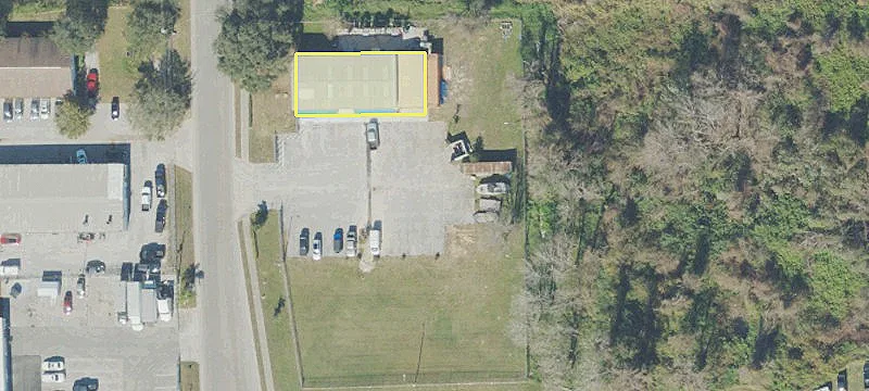500 L F Roper Pkwy