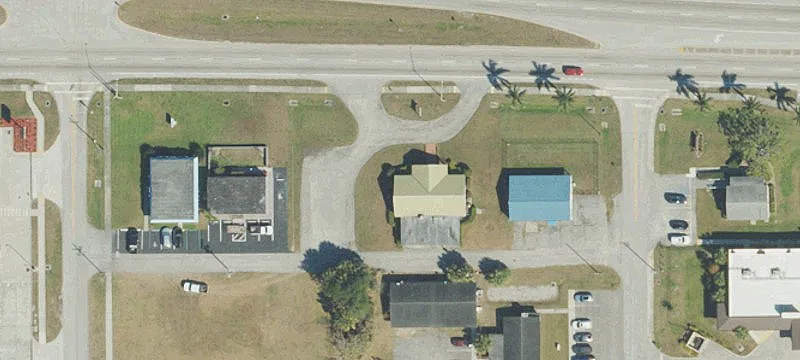 606 Sugarland Hwy
