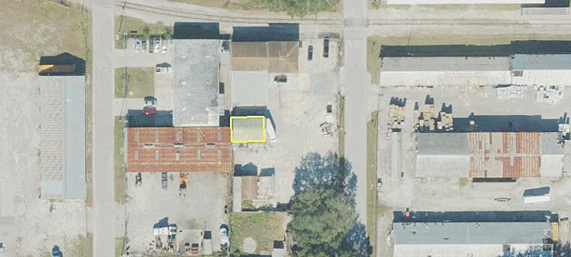 100 2nd St