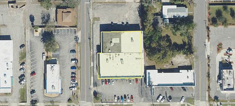 702 Memorial Blvd