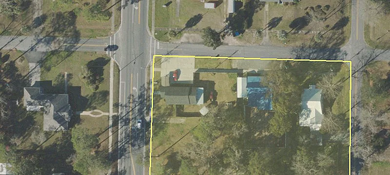 612 Waukesha St