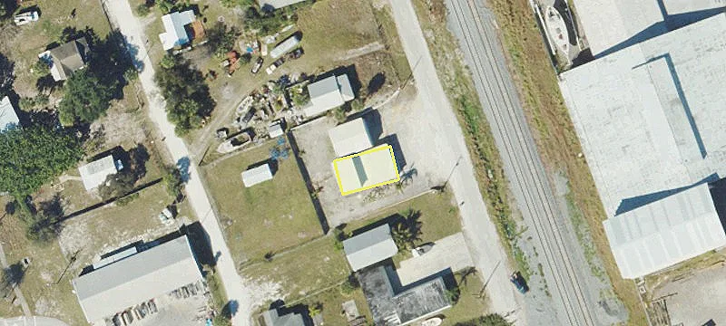 1915 Old Dixie Hwy