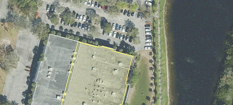 1300 Newport Ctr Dr