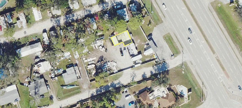 673 Tamiami N Trl