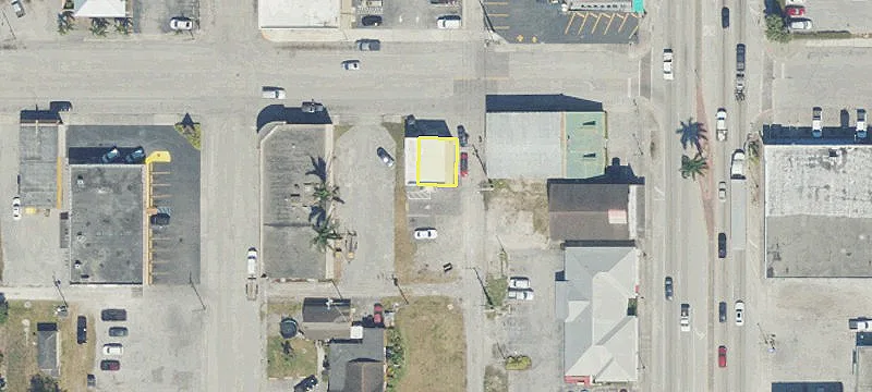 24 Ave B B