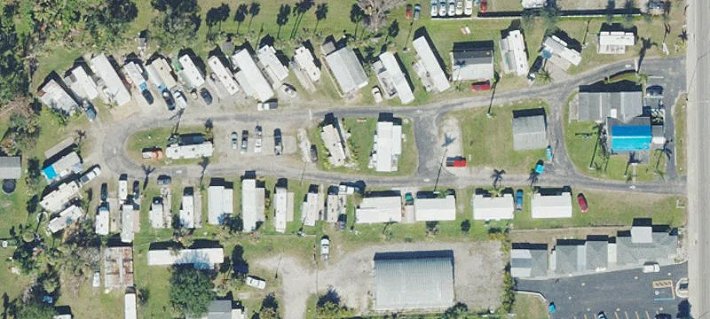 1555 Tamiami Trl