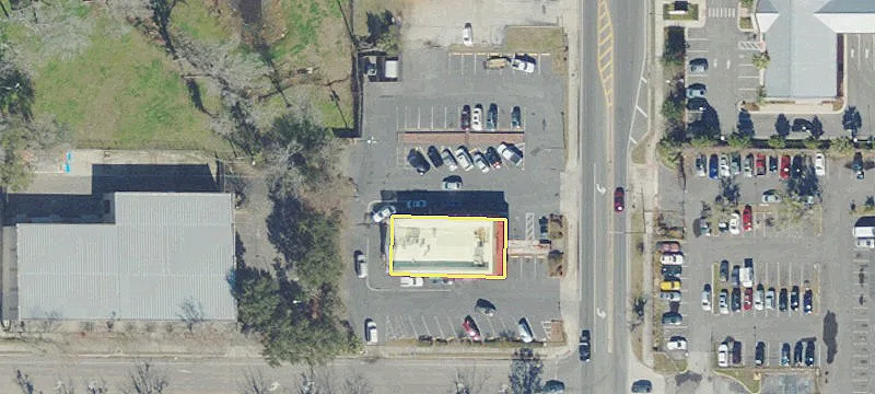 1412 Main St