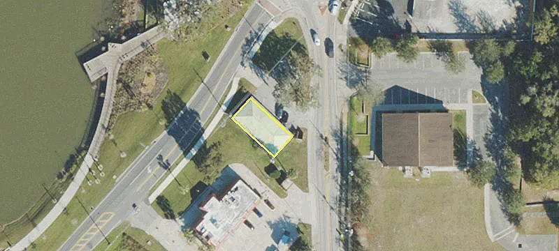 230 Geneva Dr