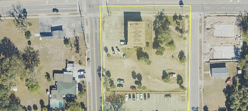 701 Deleon Ave