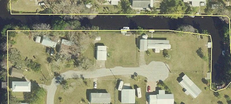 1521 Riverview Dr