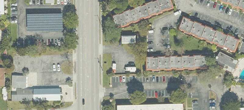 2010 Andrews Ave