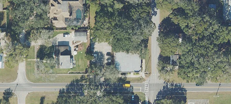 2 Oakland Ave