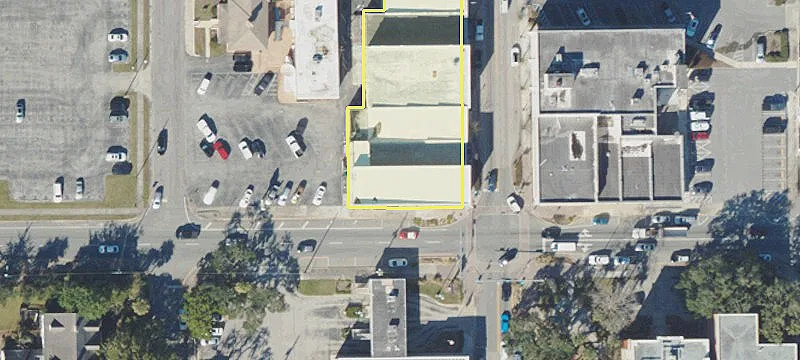101 Main St