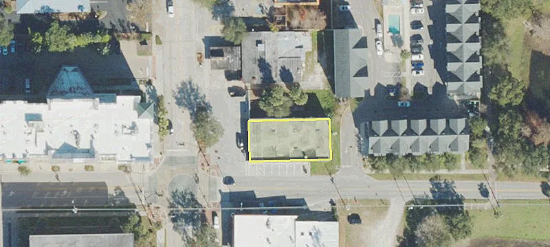 303 Woodland Blvd