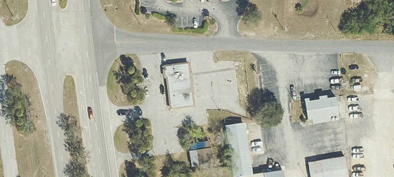 835 Us 27th S