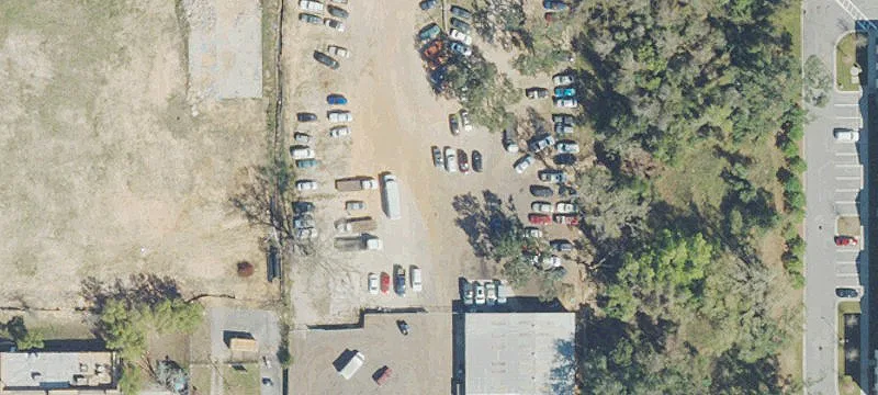 418 Airport Blvd