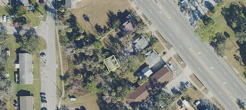 5104 Ridgewood Ave
