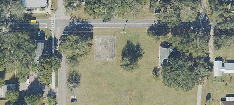 2 Oakland Ave