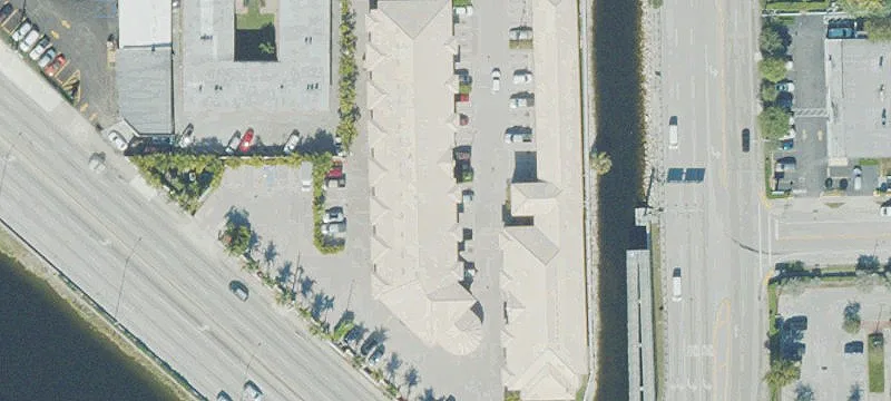 935 Okeechobee Rd
