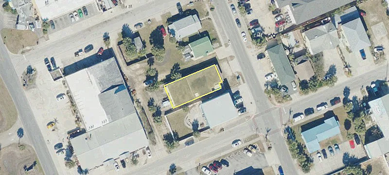 210 Daytona Ave