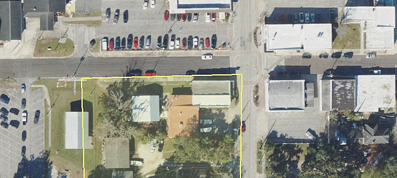 100 Main St