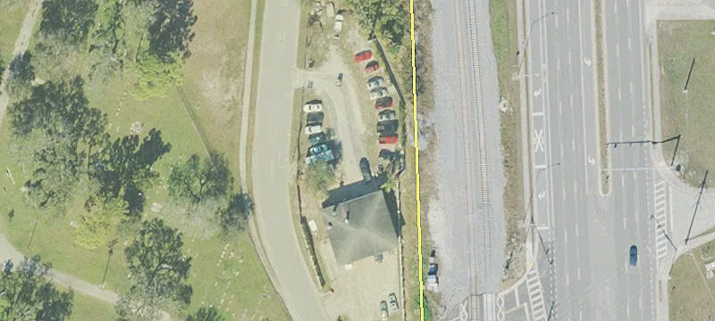 2001 Avocado Ave