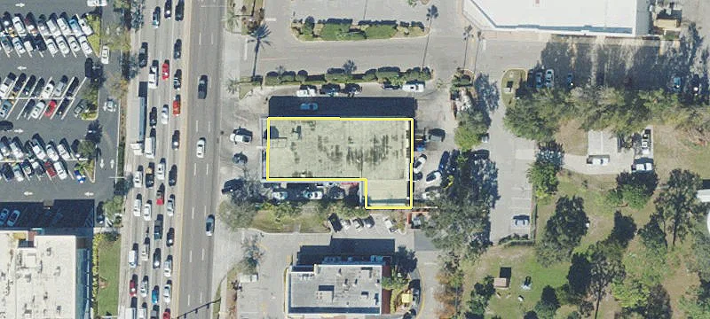 3825 Tamiami Trl