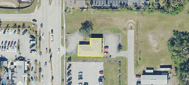 1600 Tamiami Trl