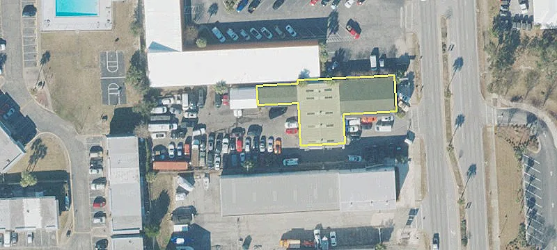 221 Main St