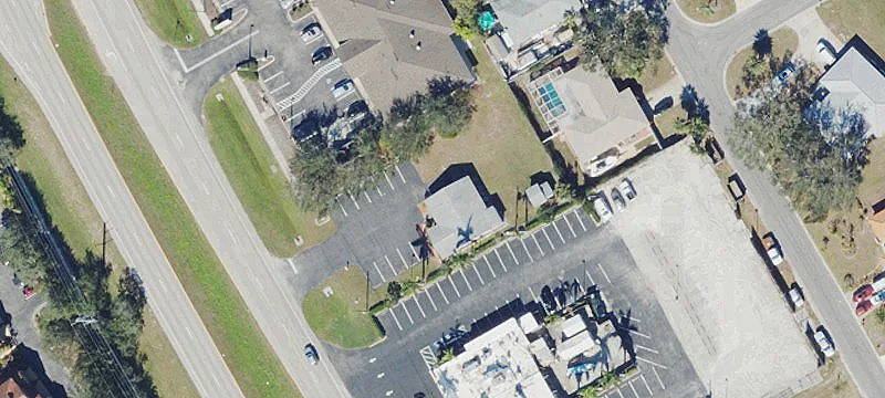 2181 Tamiami Trl