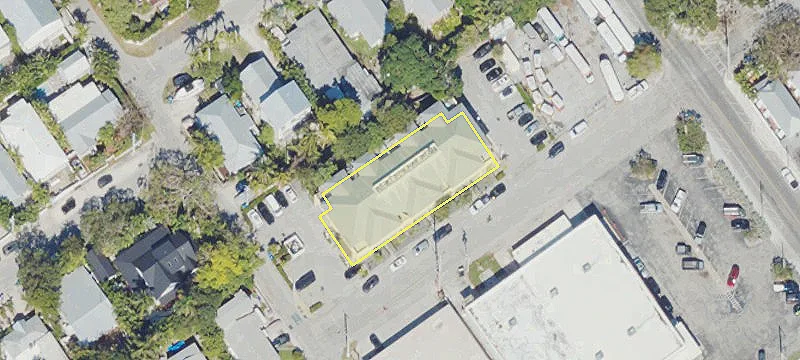 1805 Staples Ave