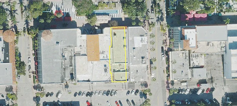 910 Lincoln Rd